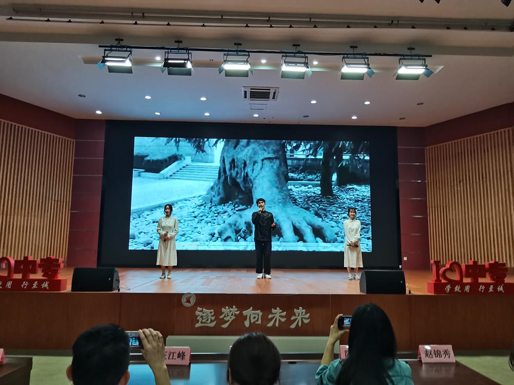 266ce83205f1477eb85e6e8b52a1738b.jpg 266ce83205f1477eb85e6e8b52a1738b.jpg